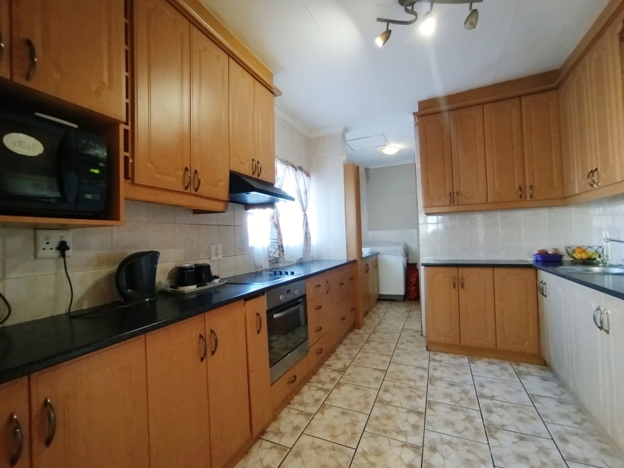 To Let 3 Bedroom Property for Rent in Vredenburg Western Cape